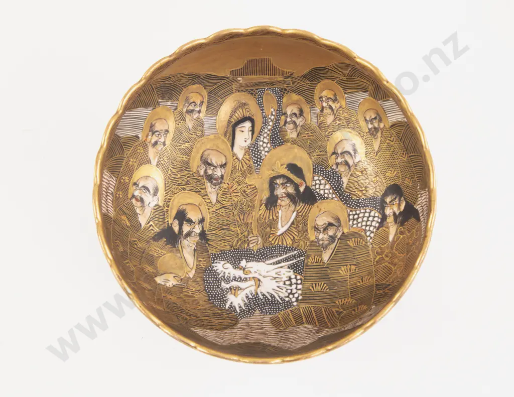 Japanese Satsuma Meiji Period Bowl on stand Image 1++