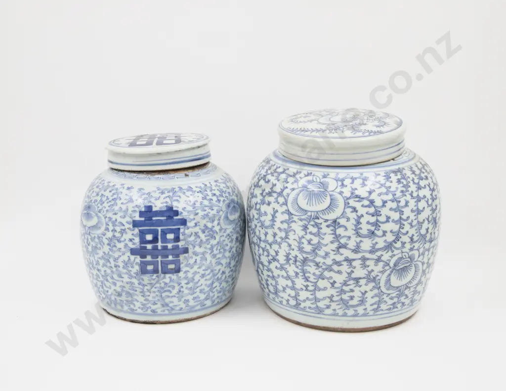 Two C19th Chinese Underglazed Blue Ginger Jar and Covers Image 1++