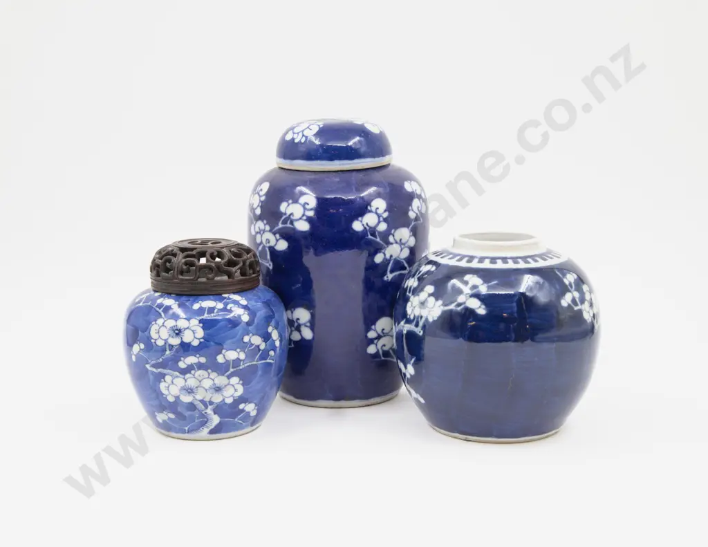 Three Chinese Underglazed Blue Blossom Pattern Ginger Jars Image 1++