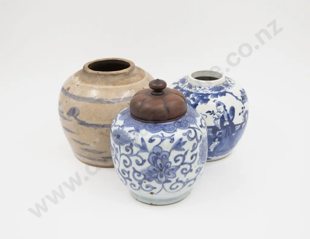 Three Chinese Underglazed Blue Ginger Jars Image 1++