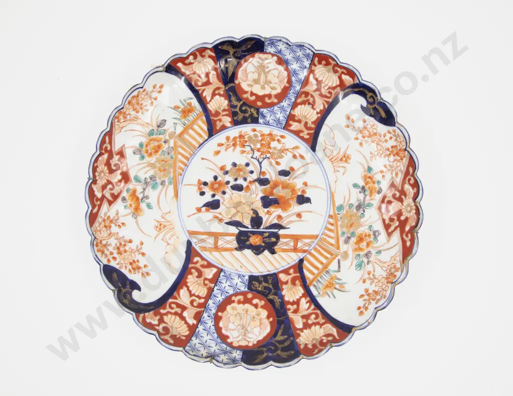 Late C19th Export Imari Fluted Circular Charger Image 1++