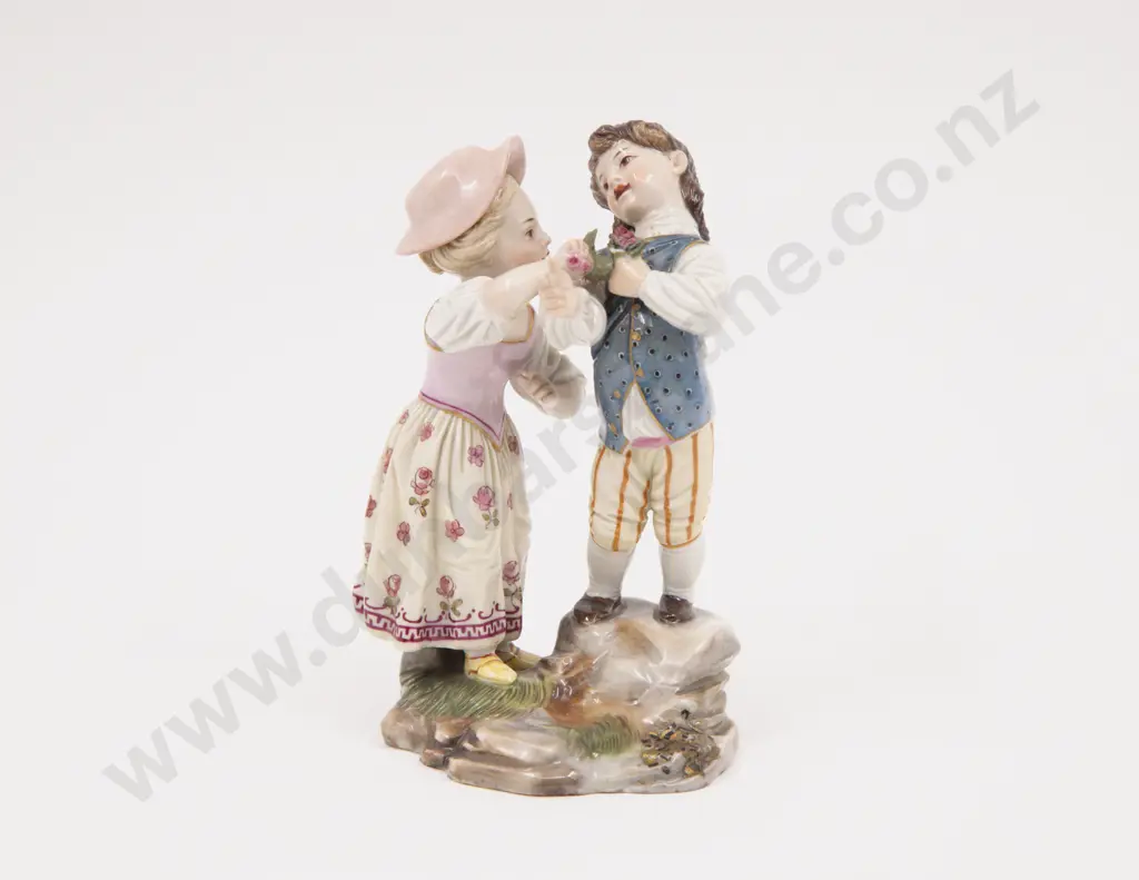 Early Hochst Figure Group of Two Young Children Image 1++