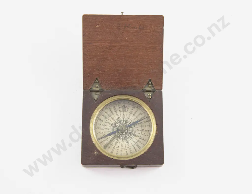 Victorian Mahogany Cased Pocket Compass Image 1++
