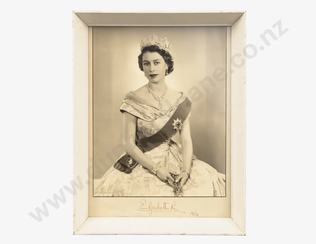 Signed and Dated 1952 and 1953 Portrait Photographs of Queen Elizabeth II and Prince Philip Image 1++