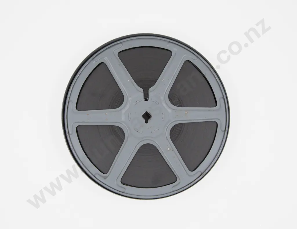 16mm Silent Film Elizabeth is Queen Image 1++