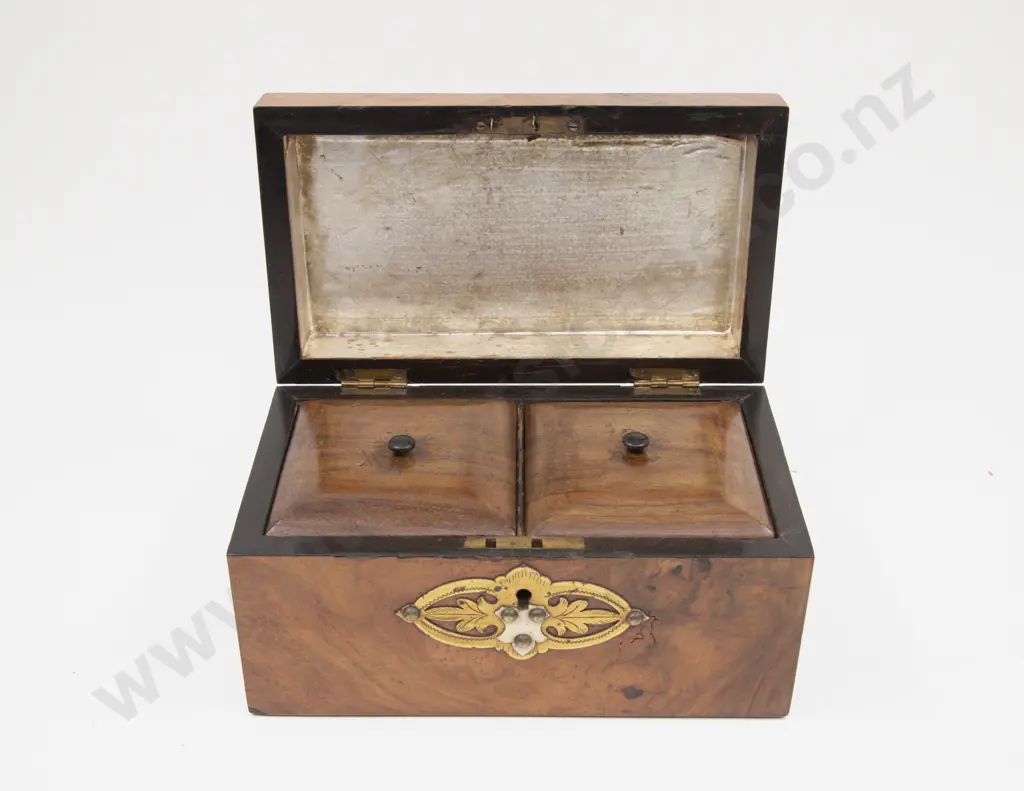 Victorian Gothic Revival Figured Walnut Tea Caddy Image 1++