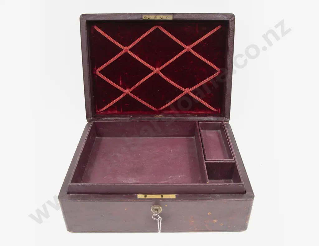 Vict Burgundy Morocco Jewellery Box by Austin of Dublin Image 1++