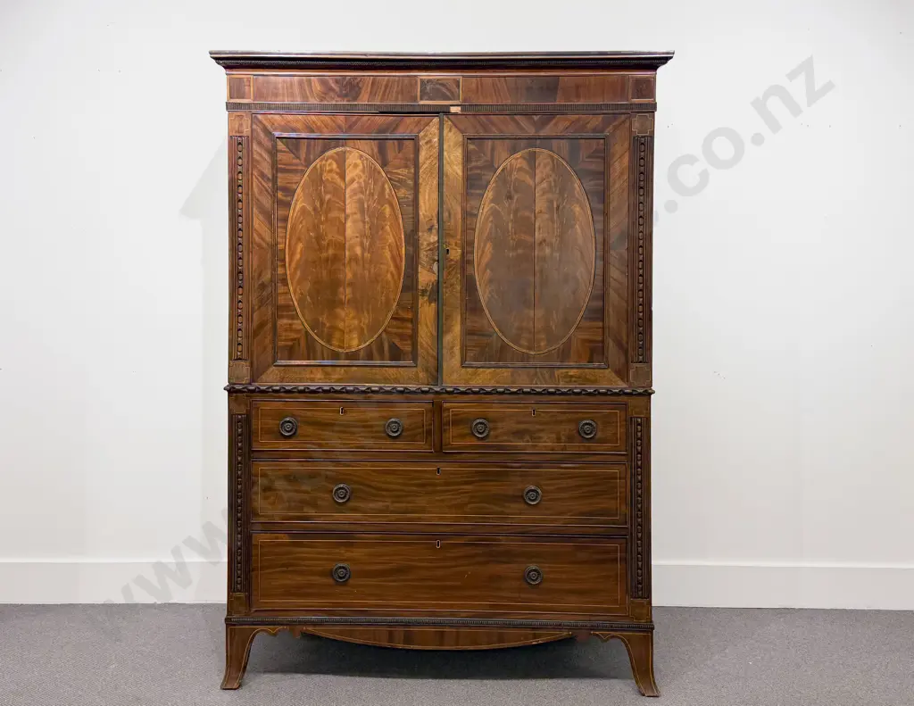 Regency Mahogany Linen Press Image 1++