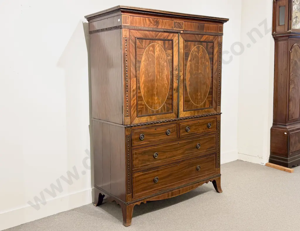 Regency Mahogany Linen Press Image 1++