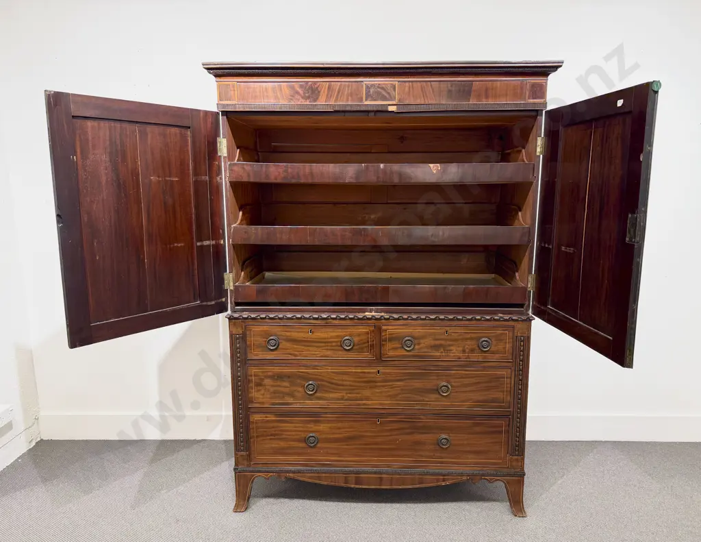 Regency Mahogany Linen Press Image 1++