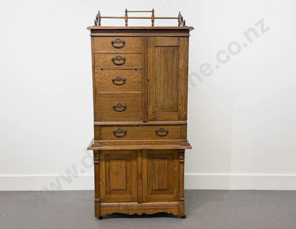 Late C19th American Oak Dentists Cabinet Image 1++