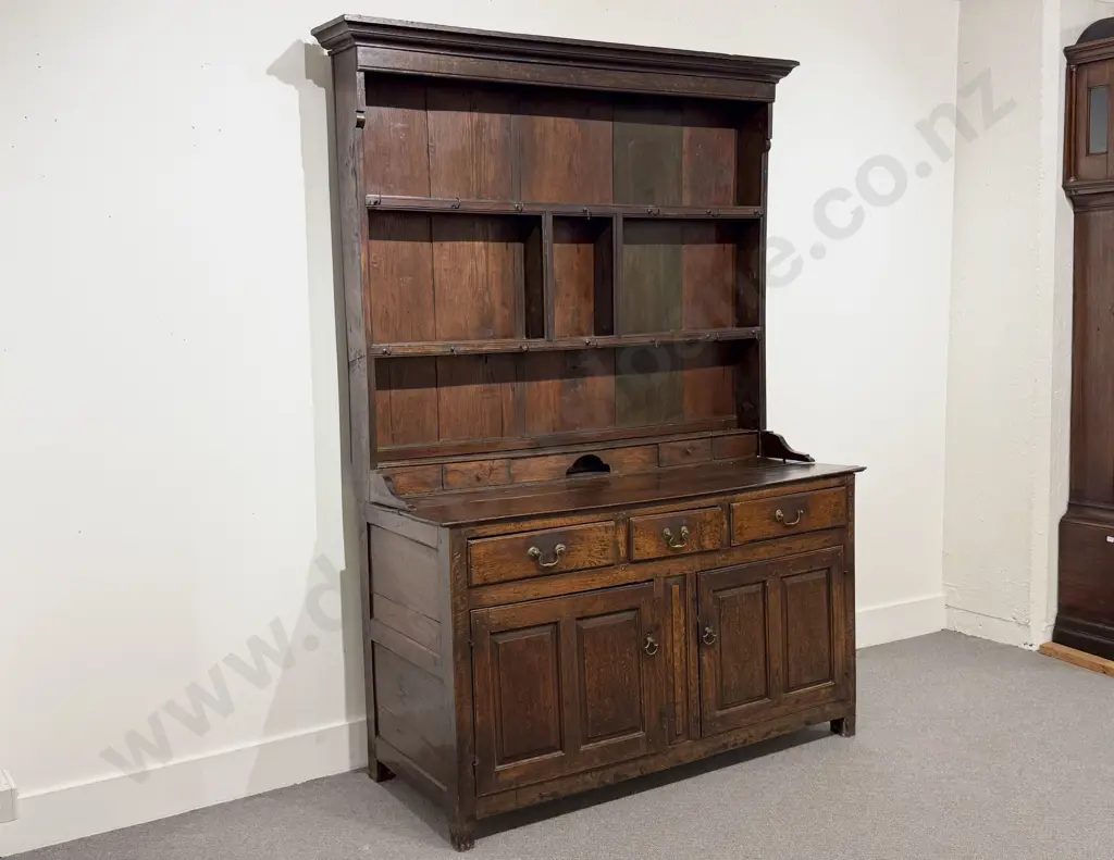 GeoIII Oak Welsh Dresser Image 1++