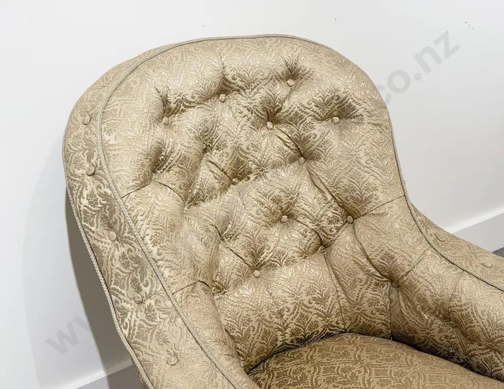 Victorian Button Back Tub Armchair Image 1++