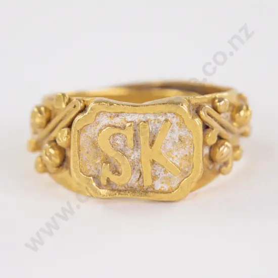 Chinese 24ct Initialled Signet Ring