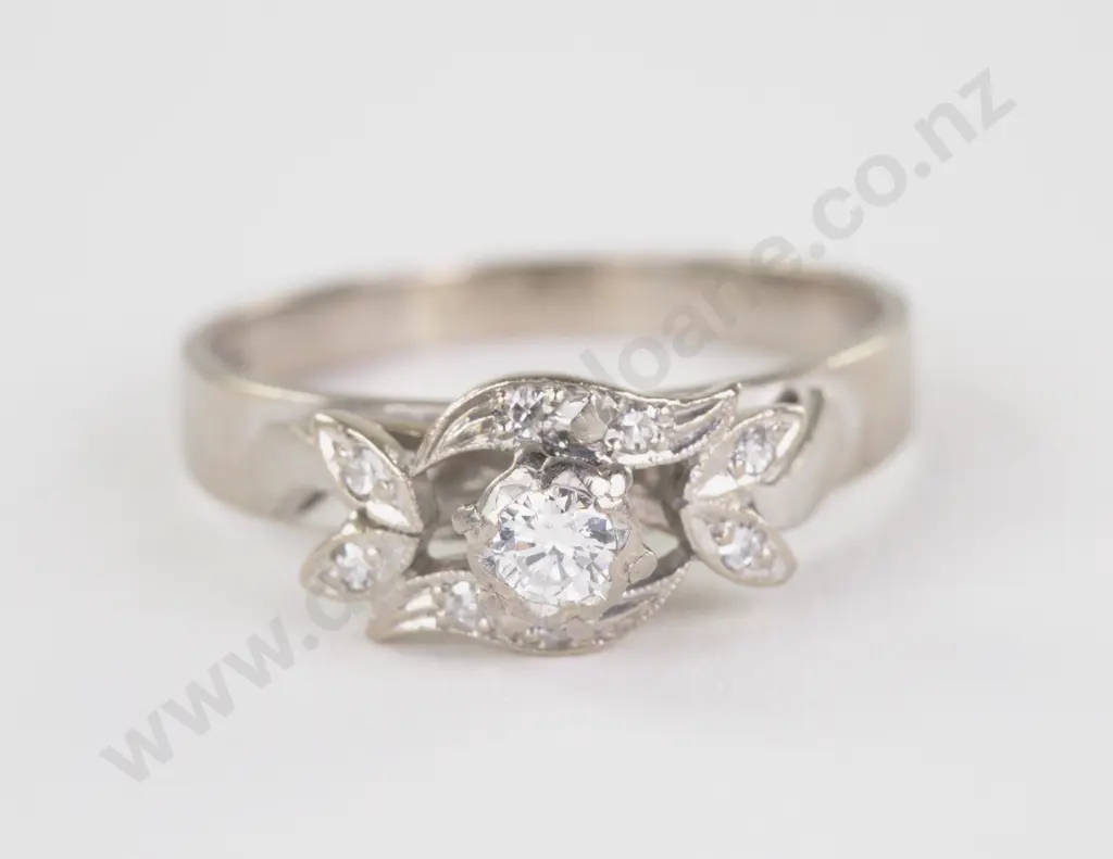 18ct White Gold Nine Stone Diamond Ring Image 1++