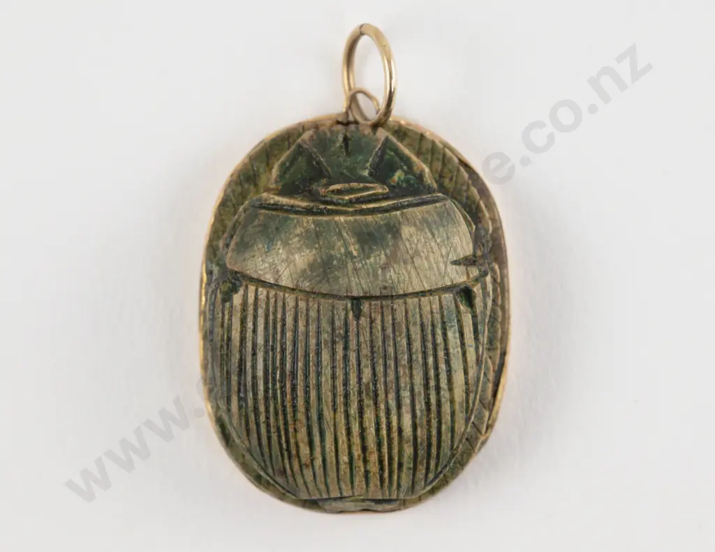 9ct Framed Egyptian Style Carved Scarab Beetle Pendant Image 1++