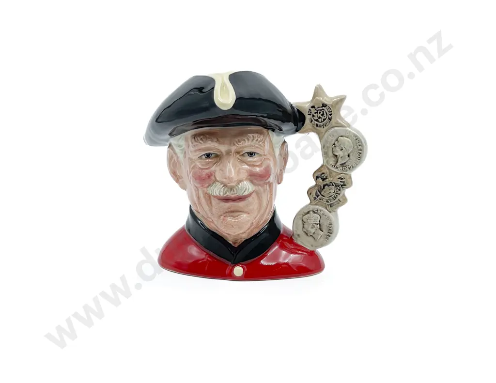 RD Character Jug "Chelsea Pensioner" Image 1++