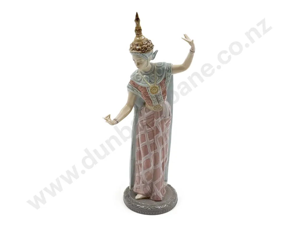 Lladro Thai Dancer Image 1++