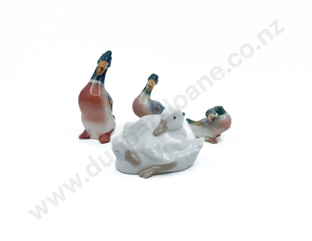Three Graduated Beswick Ducks (one AF) and Nao Ornament Image 1++