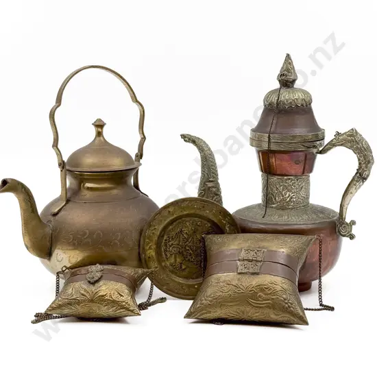 Qty of Assorted Metalware