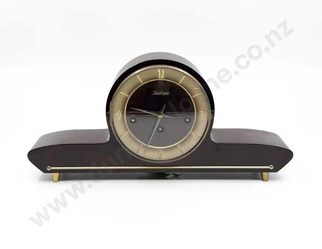 Mantle Clock Image 1++