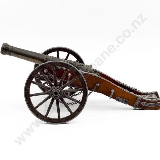 Repro Model Canon
