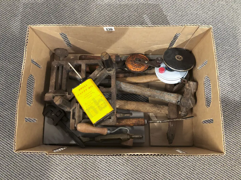 Box Qty of Assorted Vintage Tools Image 1++
