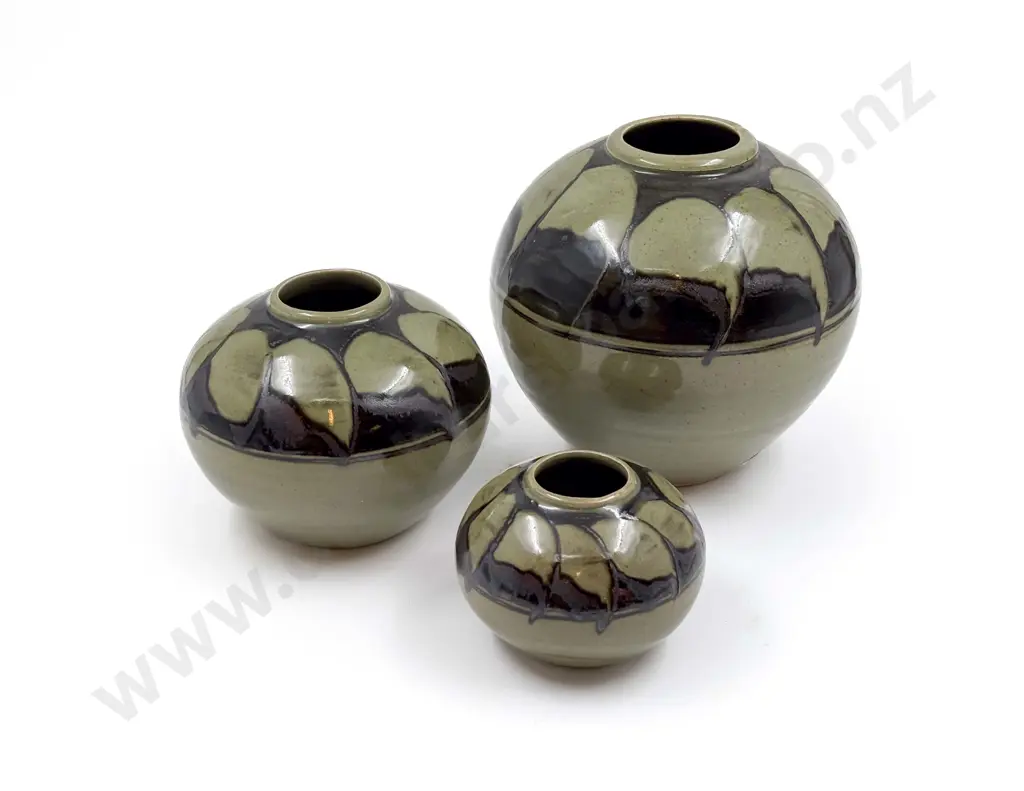 Graduated Set of Three Pottery Vases Image 1++