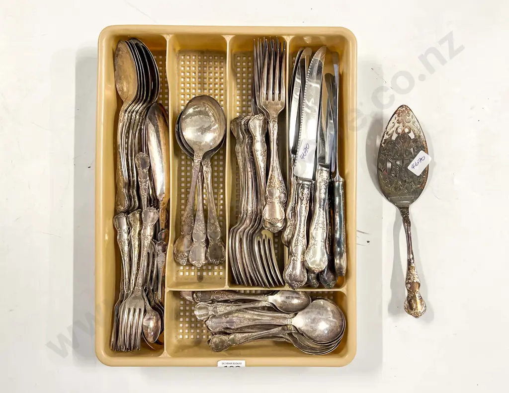 Qty of S/P Cutlery Image 1++