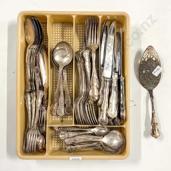 Qty of S/P Cutlery