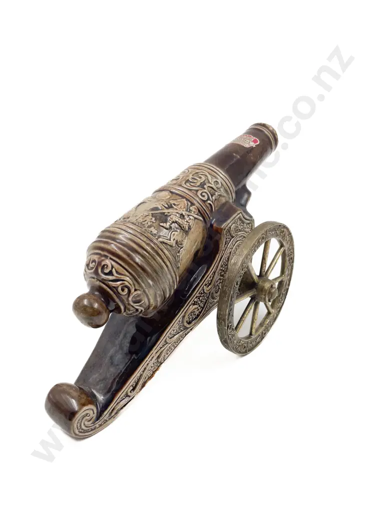 Drioli Cherry Wine Cannon Form Decanter (full) Image 1++