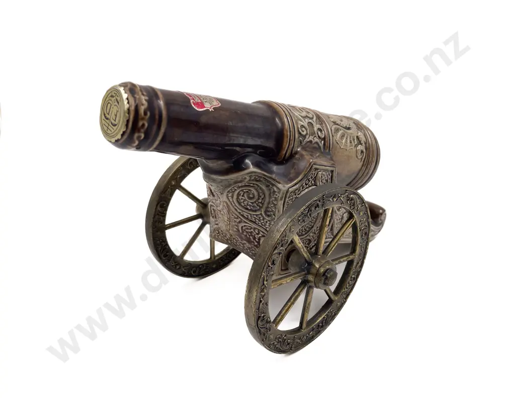 Drioli Cherry Wine Cannon Form Decanter (full) Image 1++