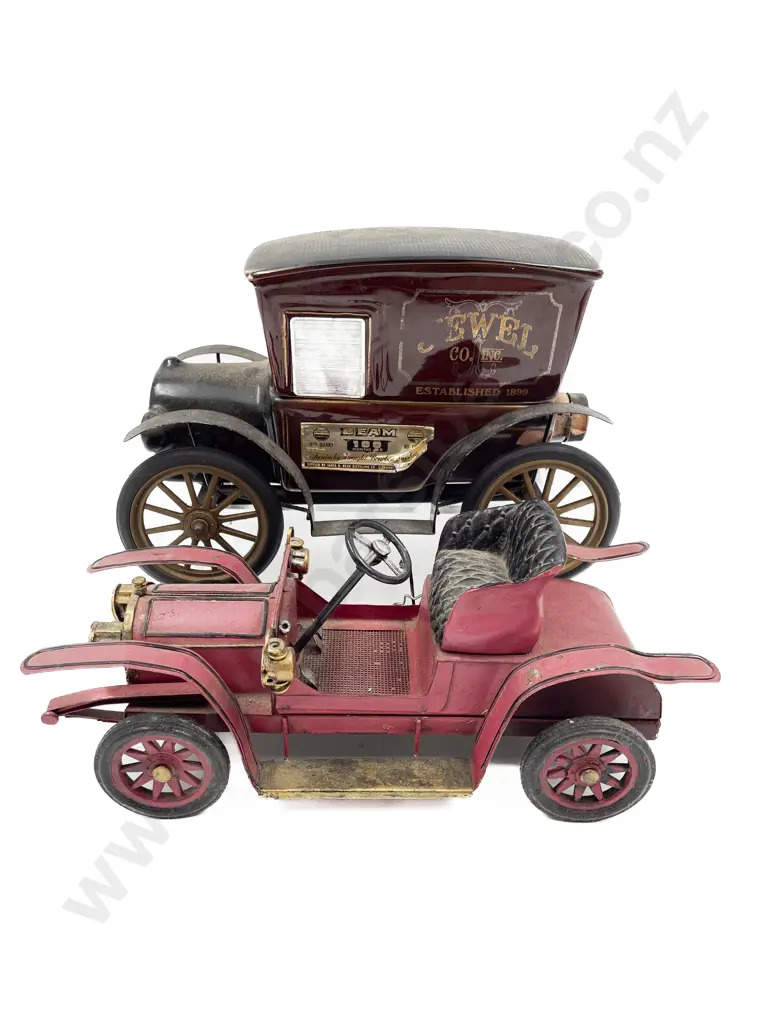 Jim Beam Novelty Automobile Form Decanter (empty) and Other Model Vehicle Image 1++
