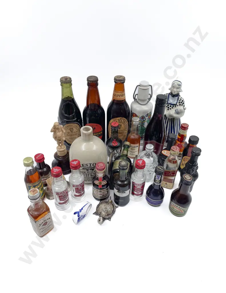 Qty of Assorted Vintage Beer Bottles and Alcohol Miniatures (Faults) Image 1++