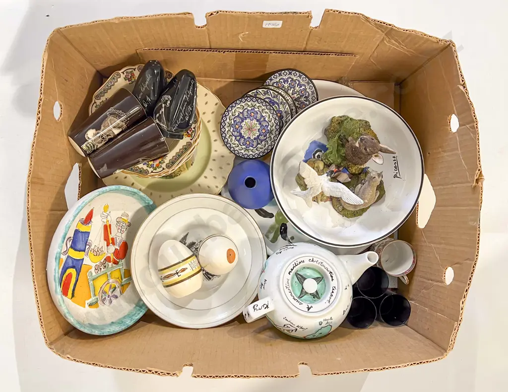 Box of Assorted China and Ornaments Image 1++