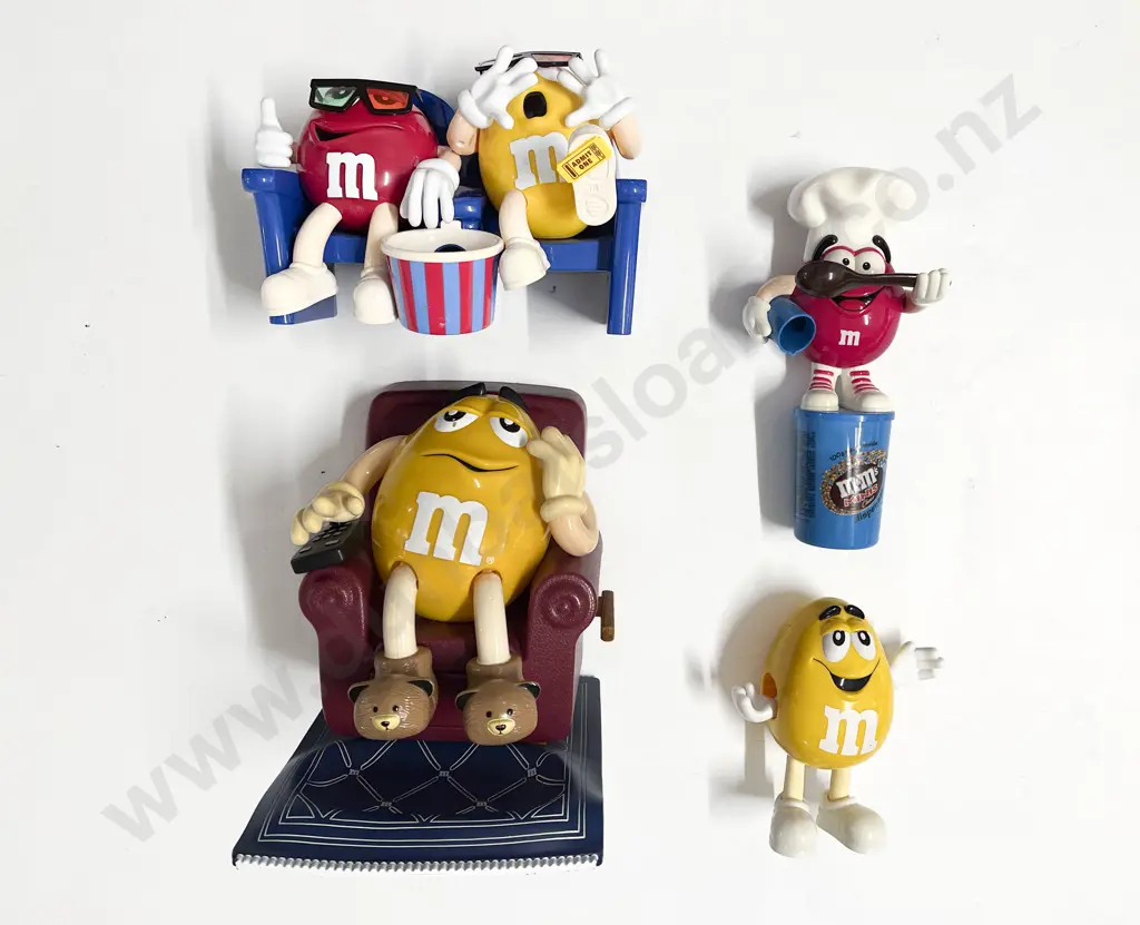 Assorted M&M Collectables Image 1++