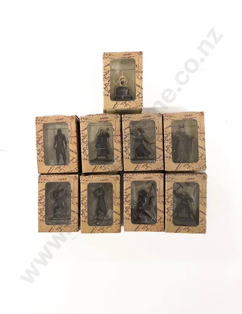 Nine New Line Productions Miniature LOTR Figures Image 1++