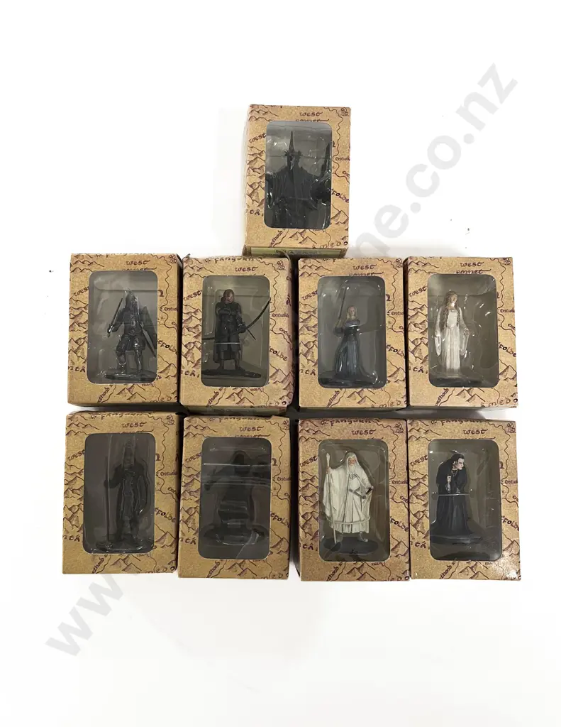 Nine New Line Productions Miniature LOTR Figures Image 1++