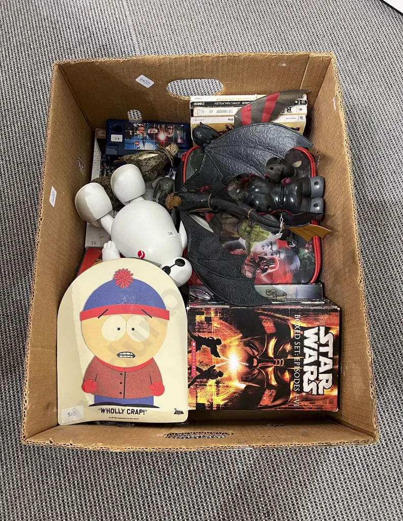 Star Wars DVD with others and Toys Image 1++
