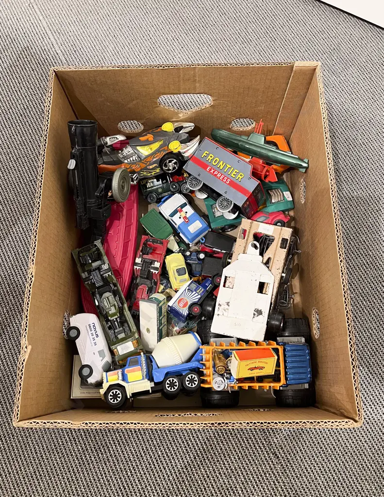 Assorted Model Vehicles Image 1++