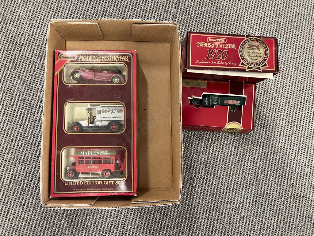 Models of Yesteryear with Gift Pack and Ltd Ed Model Image 1++