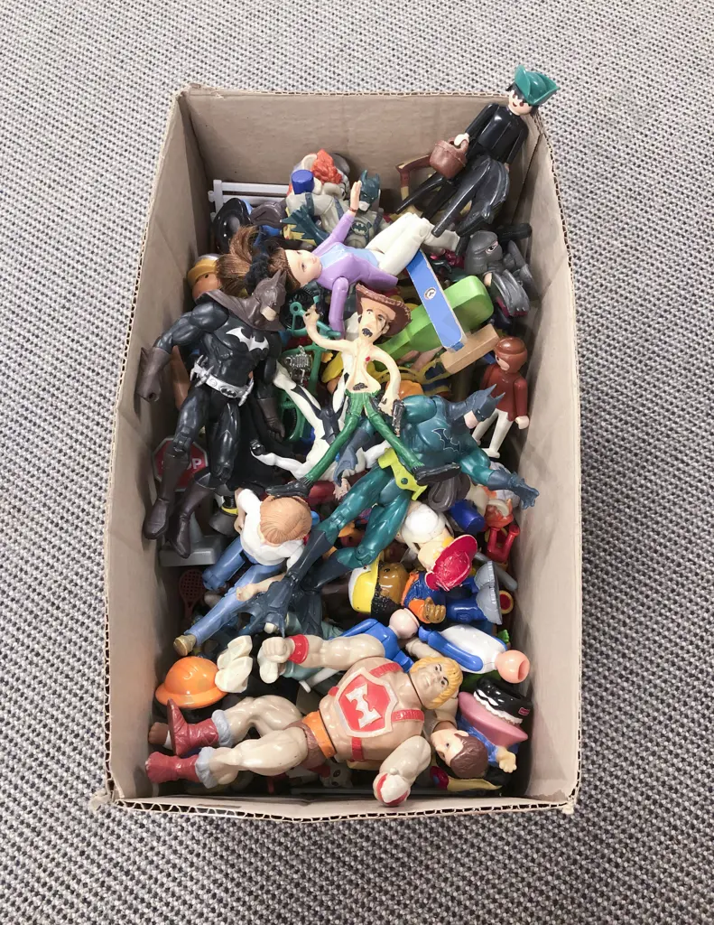 Qty of Toy Figures and Action Figures Image 1++
