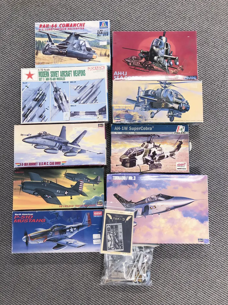 10 Various Plane Kit Set Models Image 1++