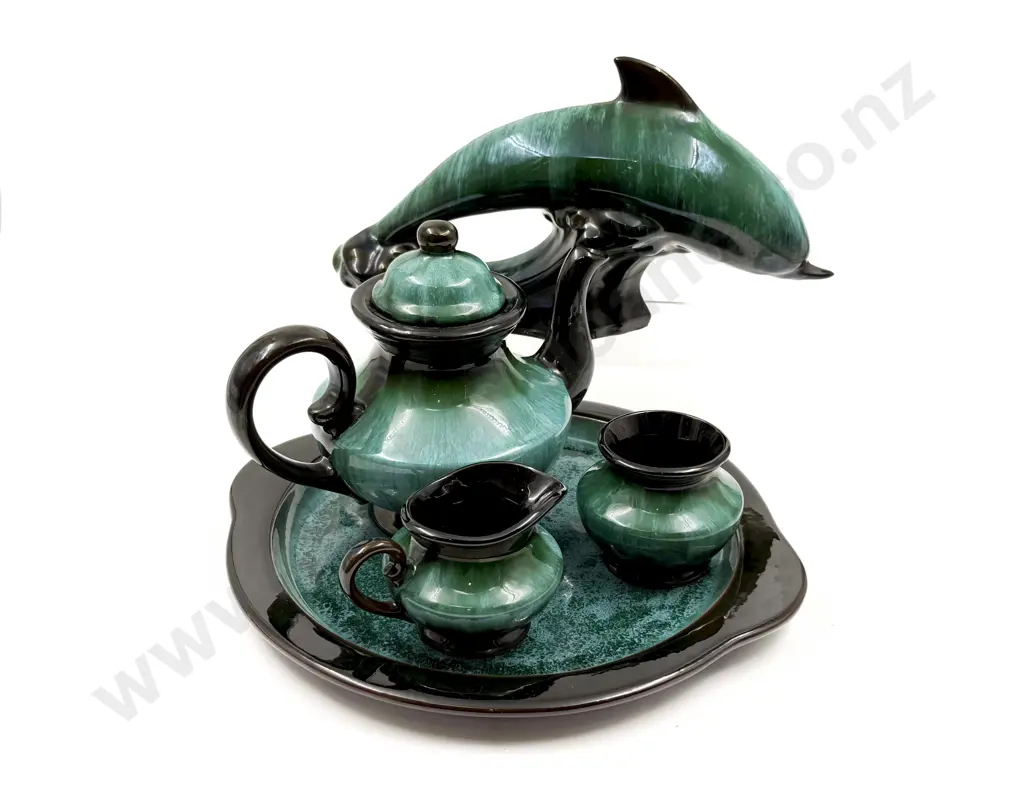 Five Pieces of Assorted Blue Mountain Pottery Image 1++