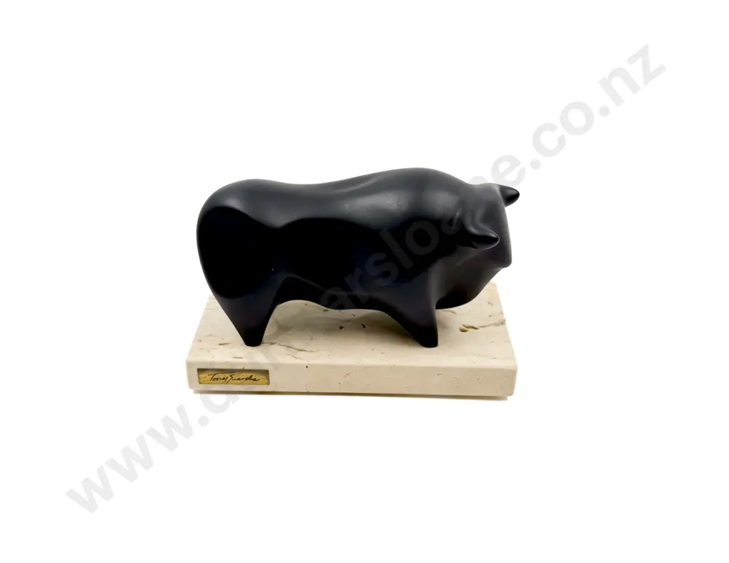 Tony Guardia Bull Sculpture Image 1++