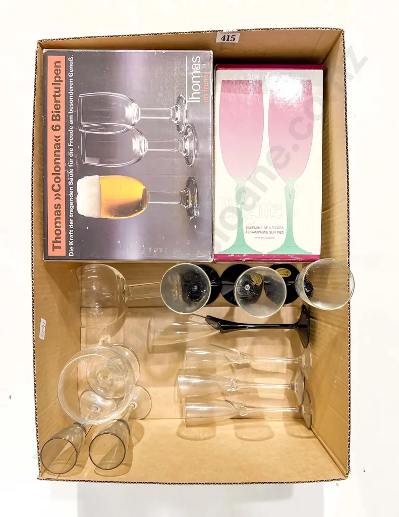 Qty of Assorted Boxed and Loose Glassware Image 1++
