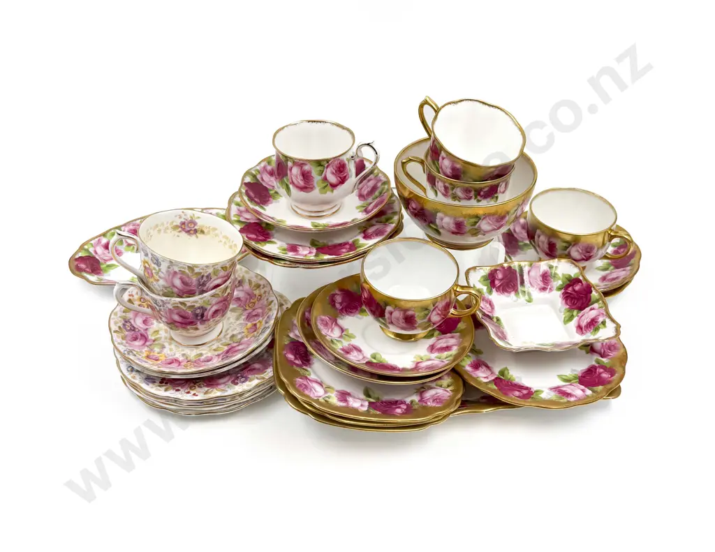 Qty of Royal Albert Tea Ware Image 1++