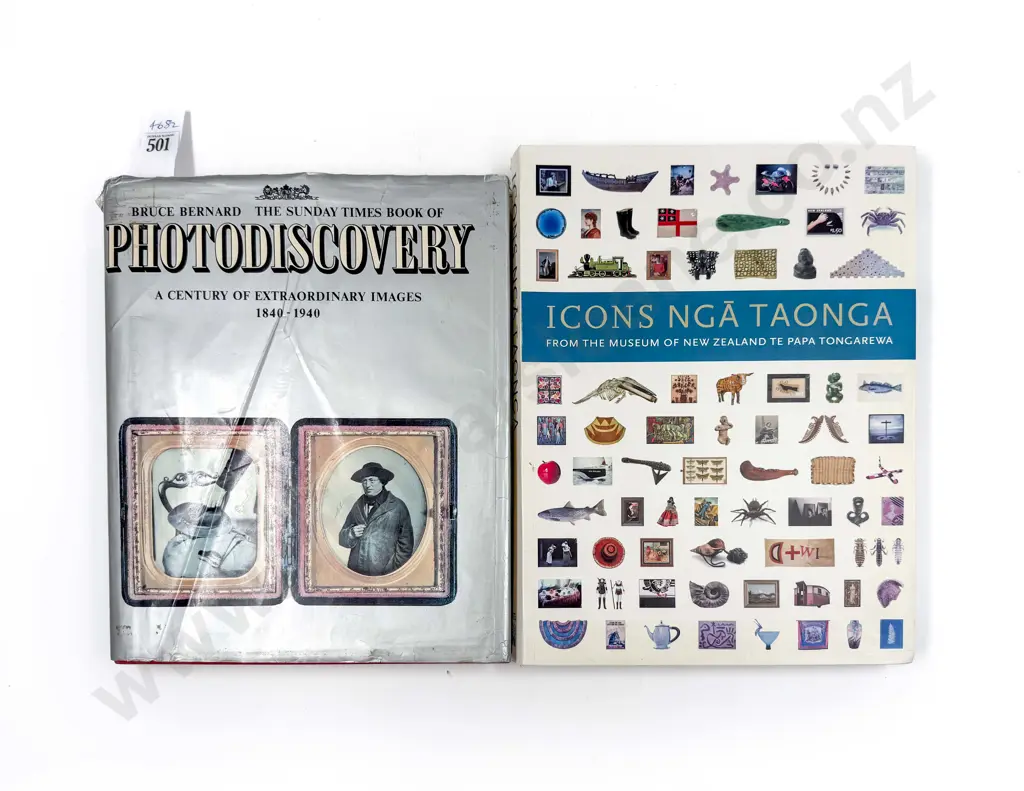Icons Nga Taonga - Te Papa Press with Making of NZ and Other Image 1++
