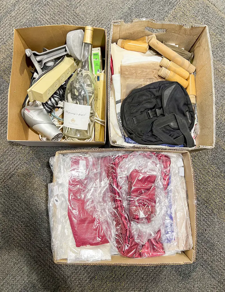 Three Boxes of Assorted Linens and Homewares etc Image 1++