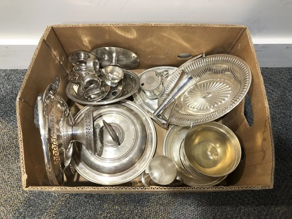Box of Assorted S/P Image 1++